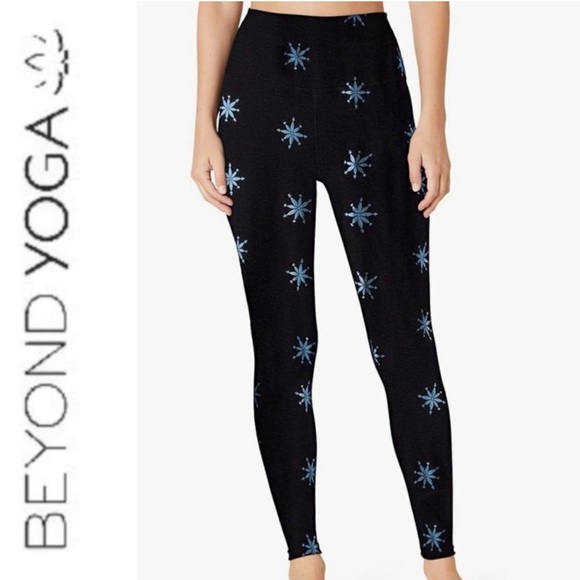 NWT Beyond Yoga High-rise Black Leggings w/ Ice Blue Foil Snowflake Design XS - Picture 1 of 16